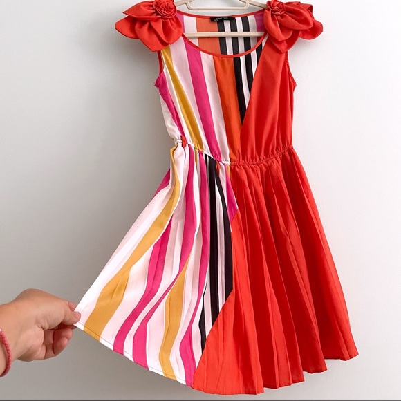 Sundress with Pleated Skirt and Shoulder Floral Details in Bright Orange Dress - Picture 3 of 8